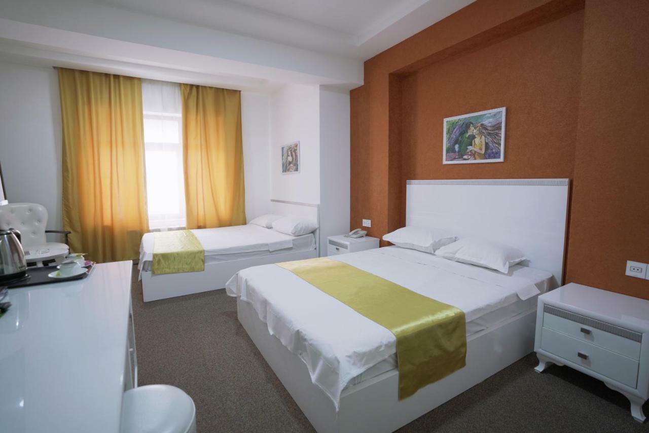 Mark Hotel Baku Exterior foto